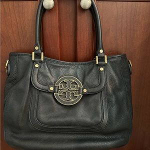 Torry Burch black leather